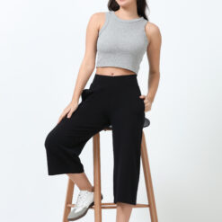 Cropped length cotton pants for women with 2 side pockets